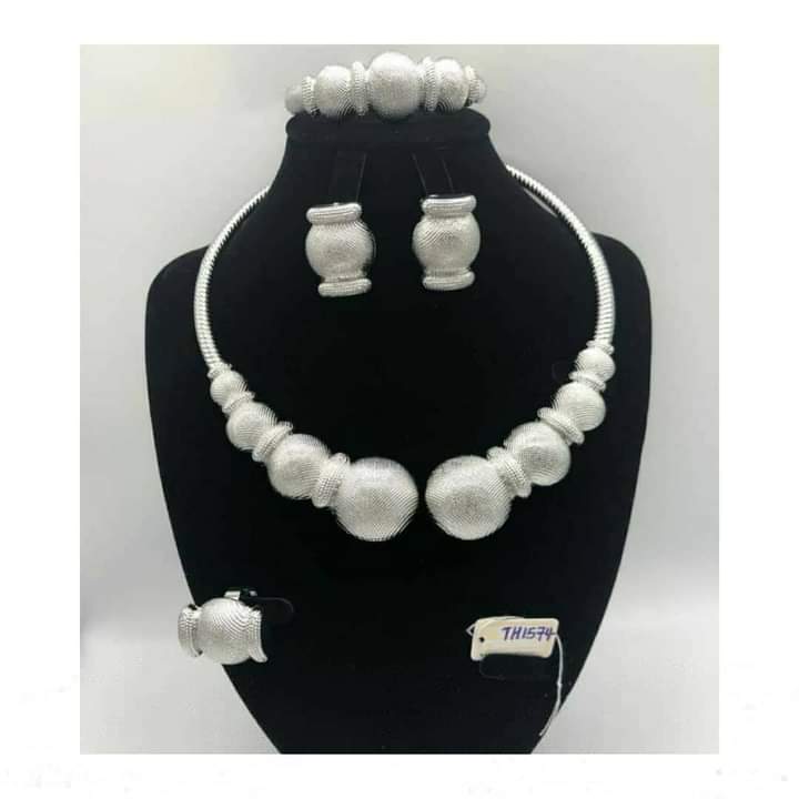 VIENNOIS - SPLENDOR JEWELLERIES | Flutterwave Store